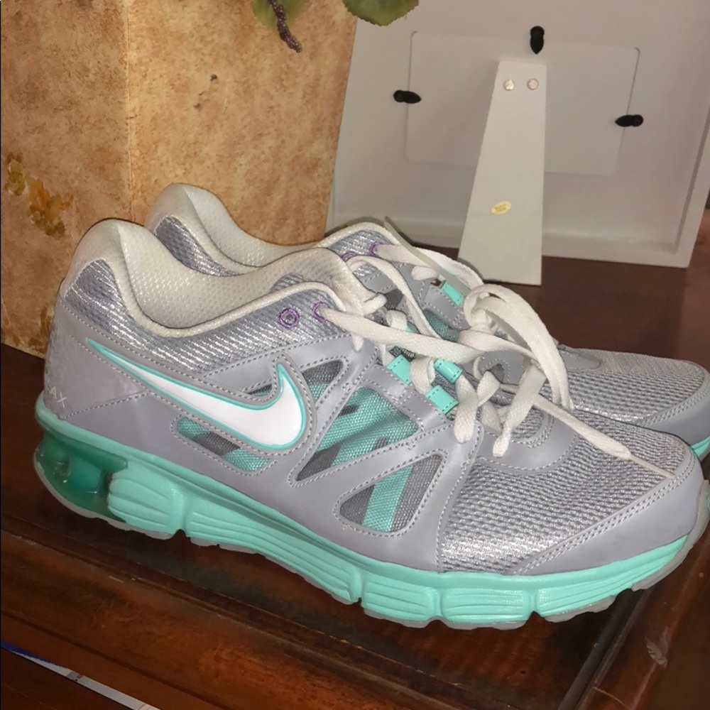 Nike Reax Rocket 2 women’s.